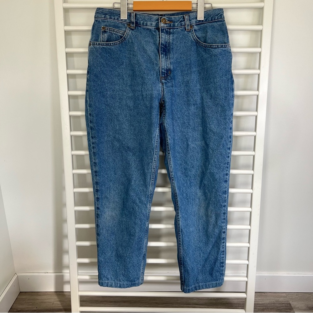 Liz Claiborne Women’s Vintage Lizwear Classic Mom Jeans Medium Wash